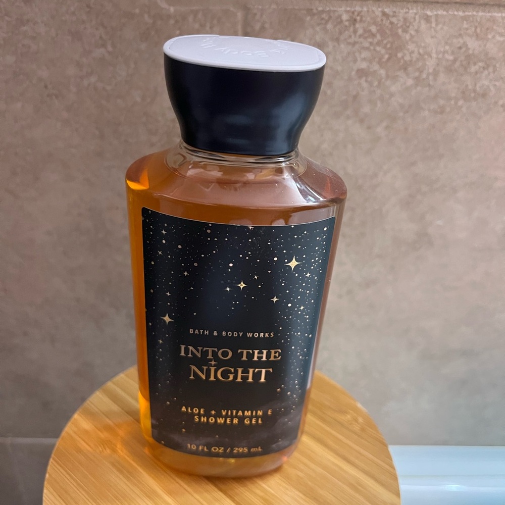 Bath & Body Works Into the Night Shower Gel